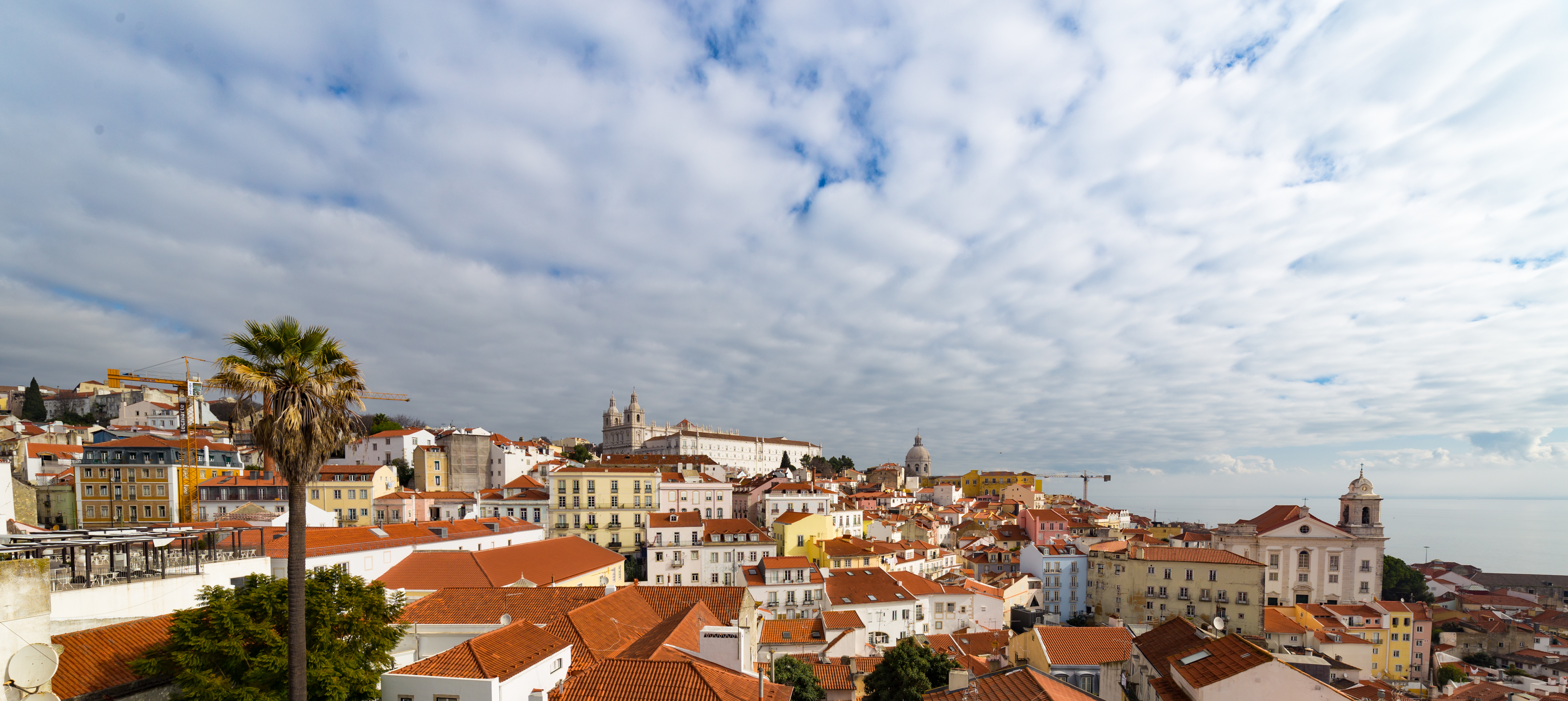 Jovens portugueses saem de casa dos pais aos 28,9 anos em média