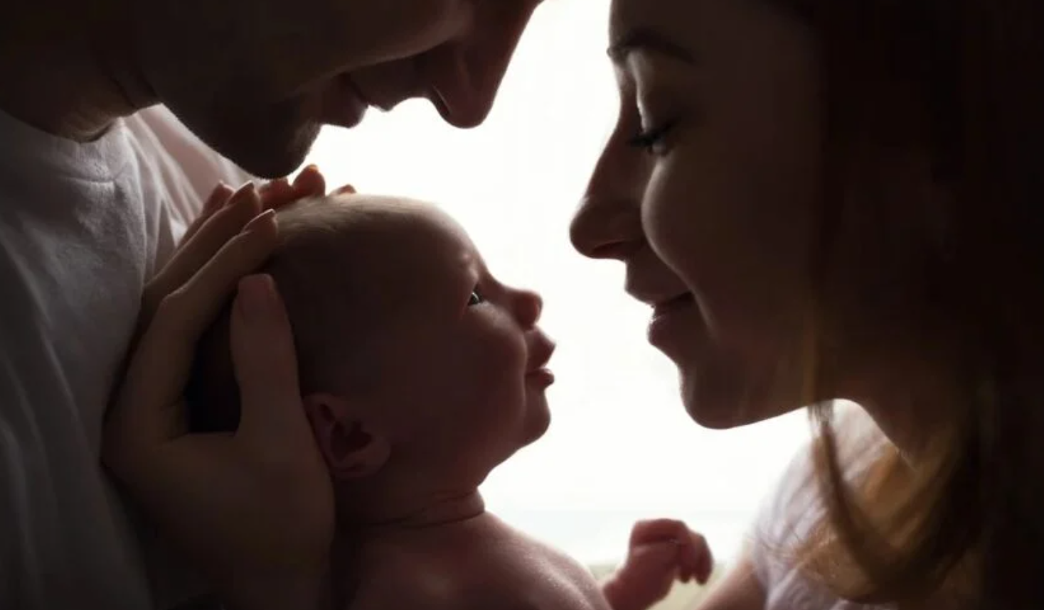 Licença parental alargada: cinco meses pagos a 100% e seis com partilha